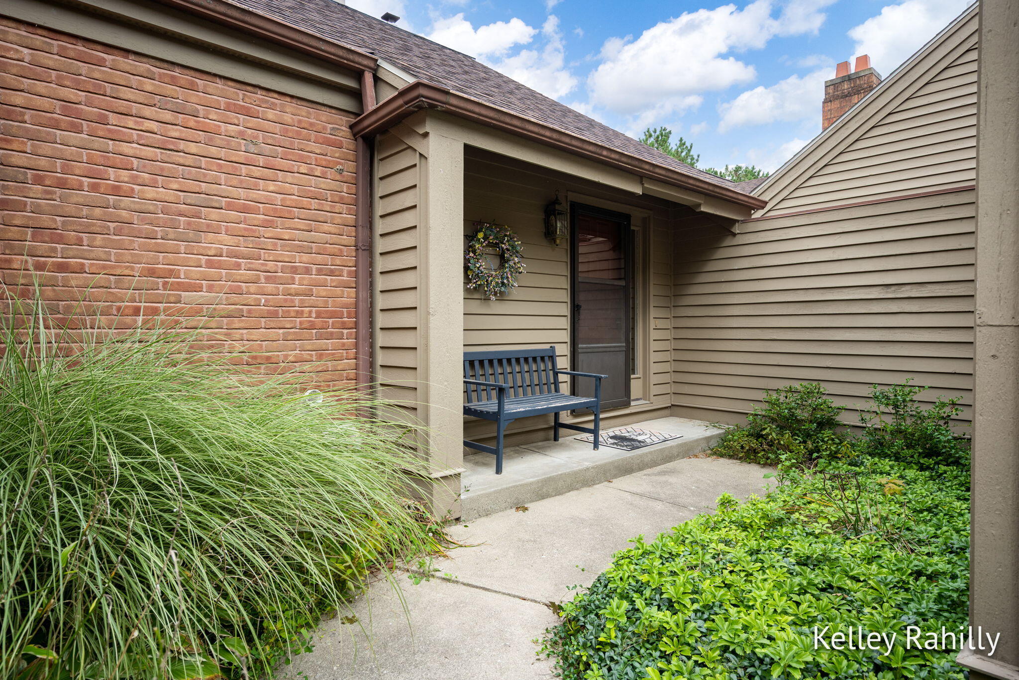 6657 Waybridge Drive SE