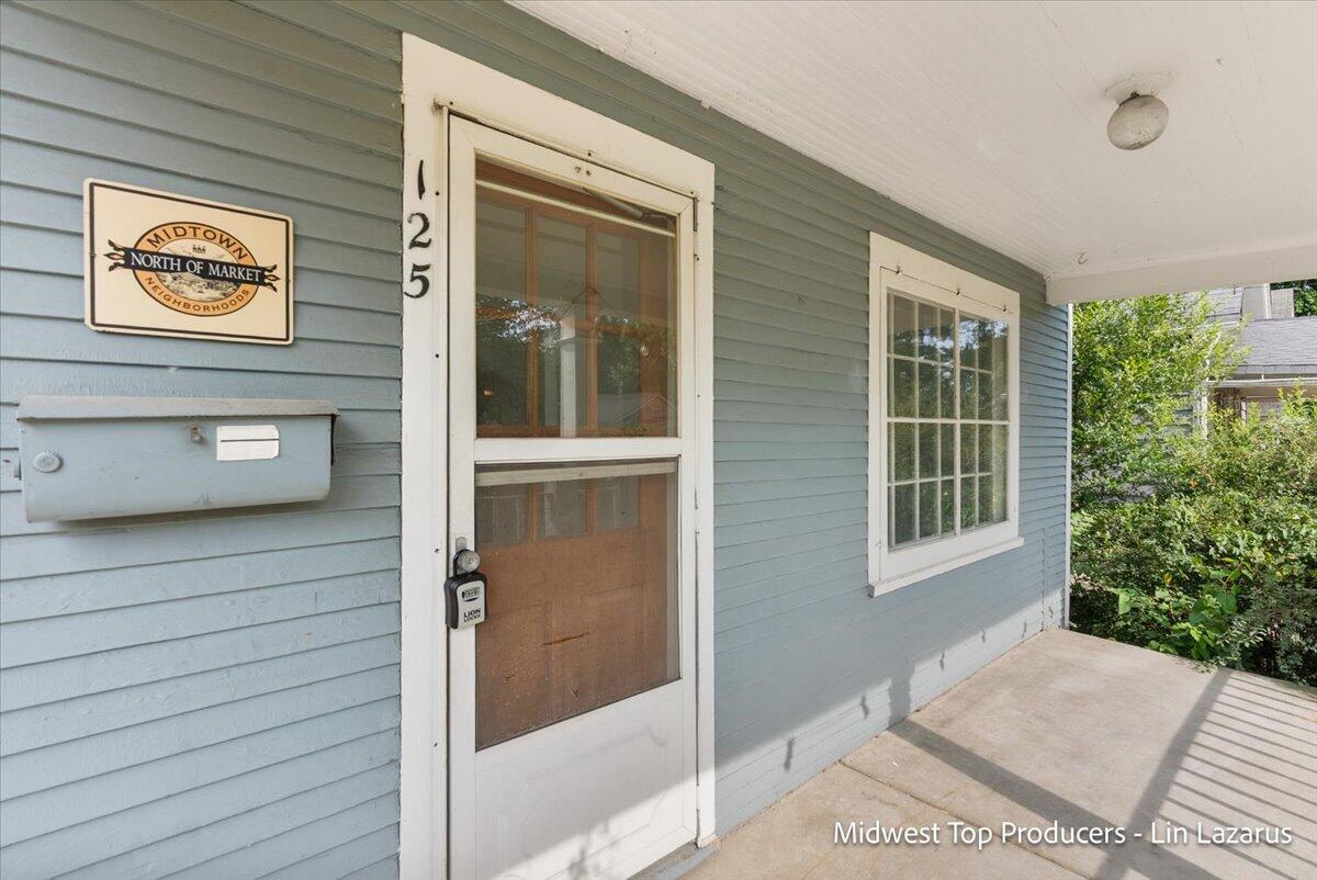 125 Mack Avenue NE
