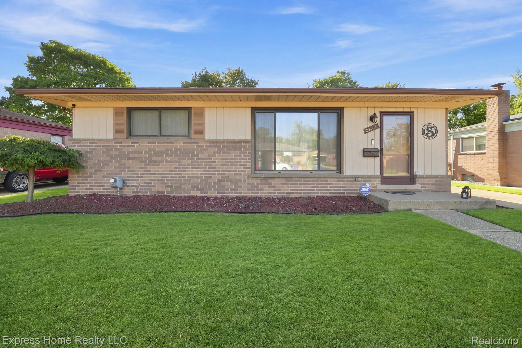 31719 Newport Drive