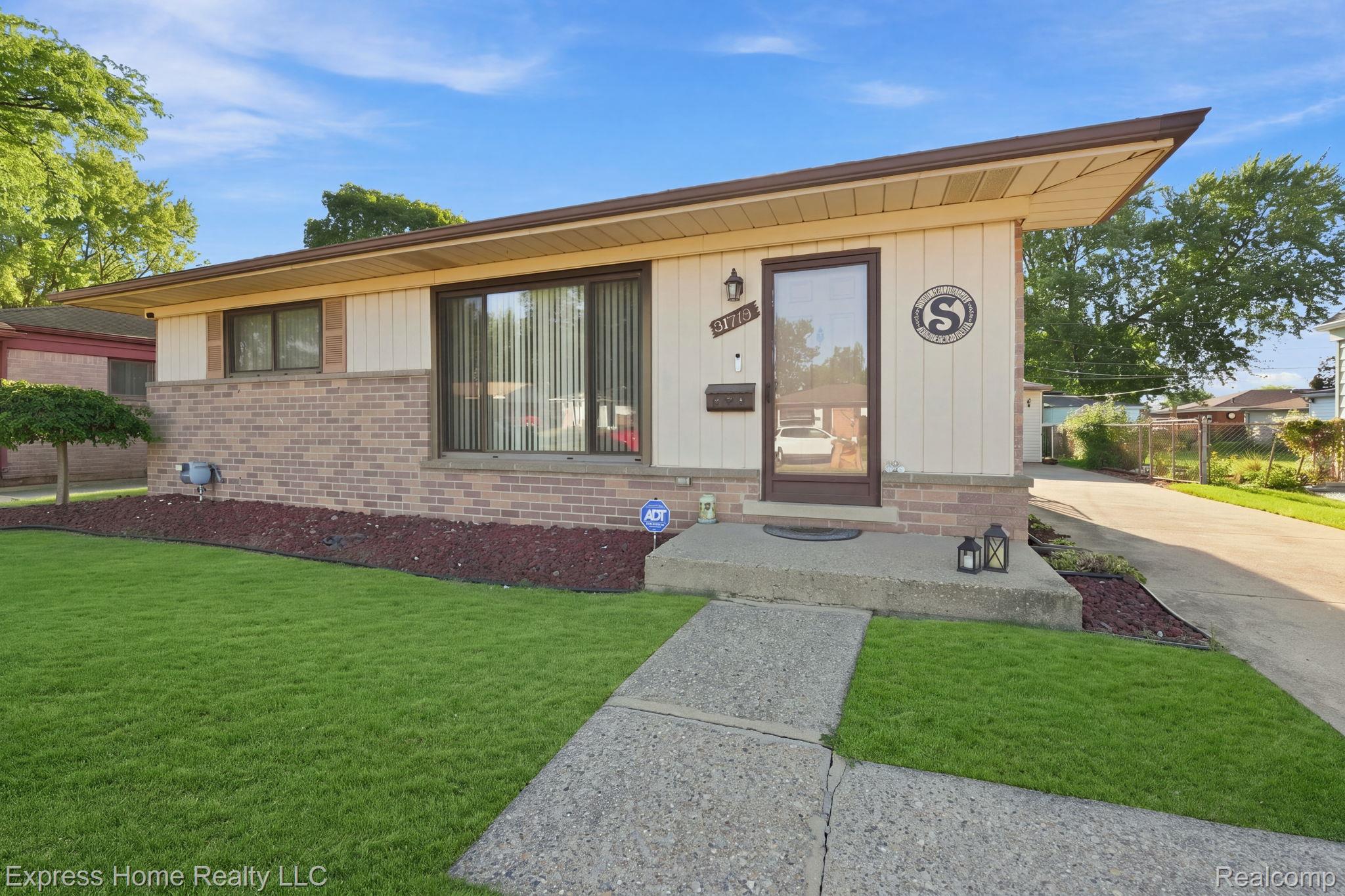 31719 Newport Drive