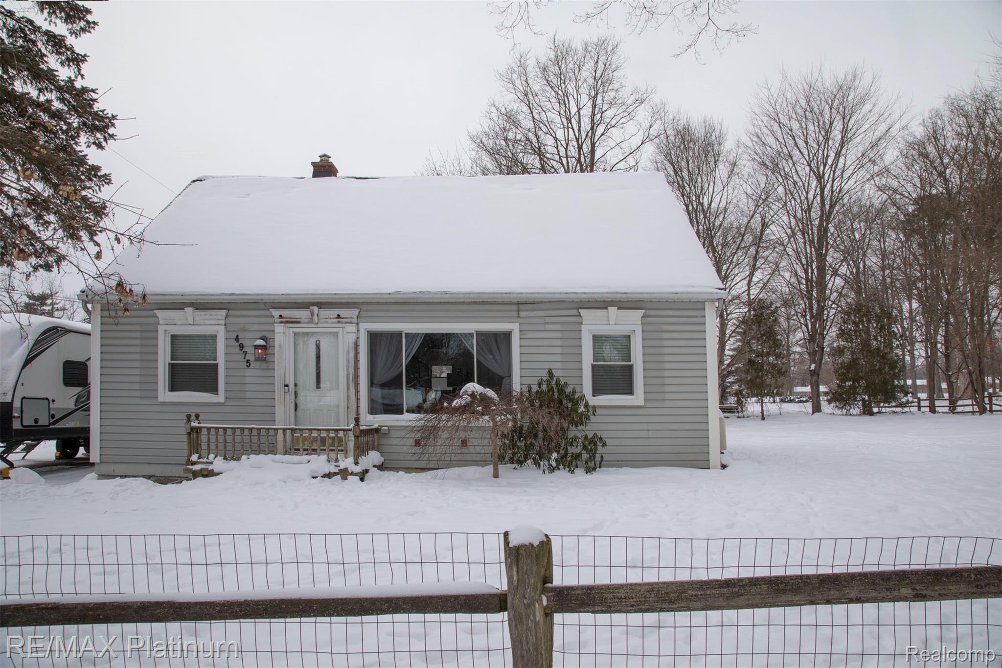 4975 Comstock Street