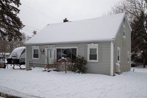 4975 Comstock Street Commerce Charter Township MI 48382