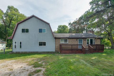 1515 W Frances Road Mt Morris Township MI 48458