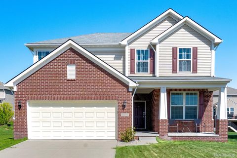 29816 AUTUMN GOLD Drive Lyon Charter Township MI 48165