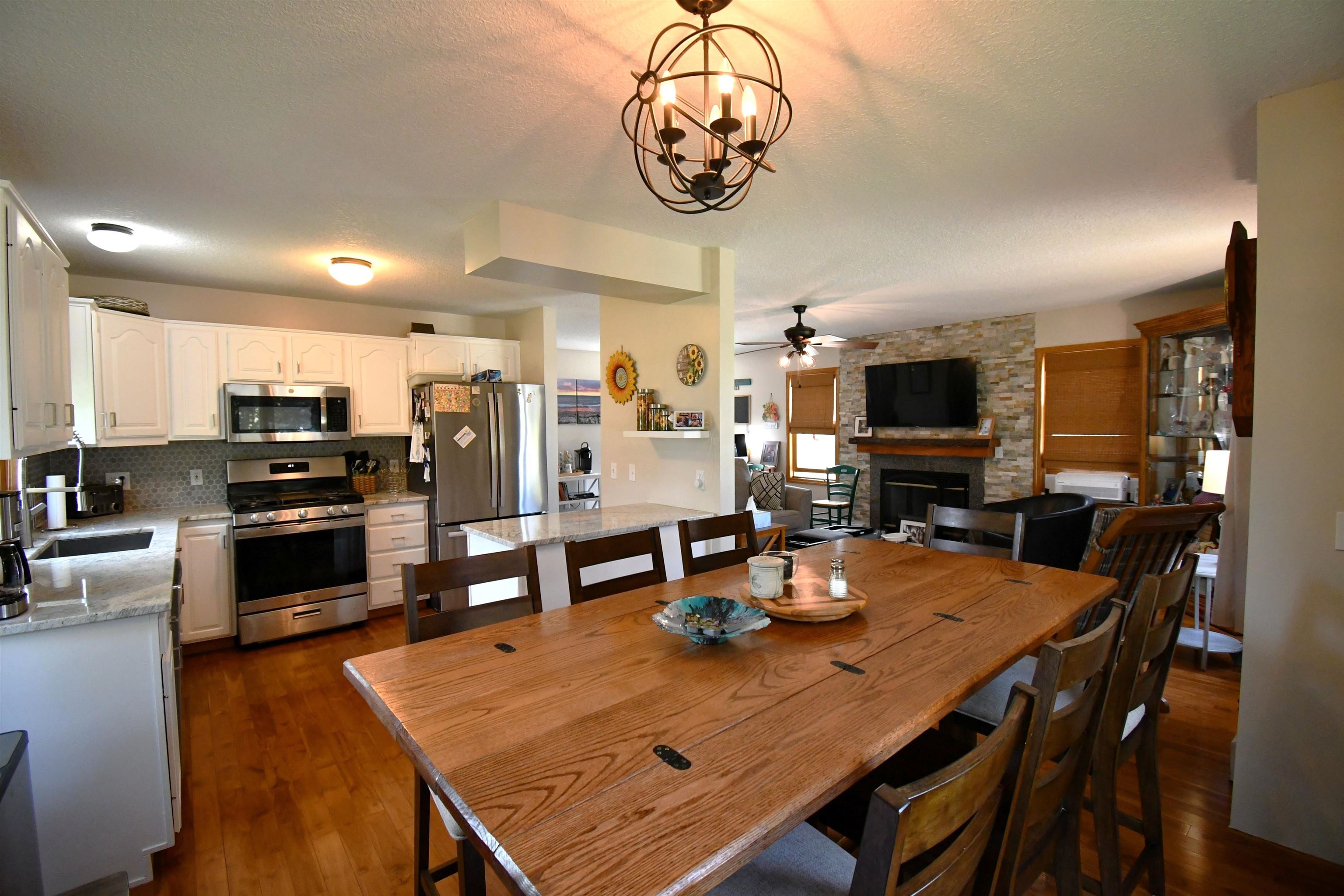 206 W Carpenter Street