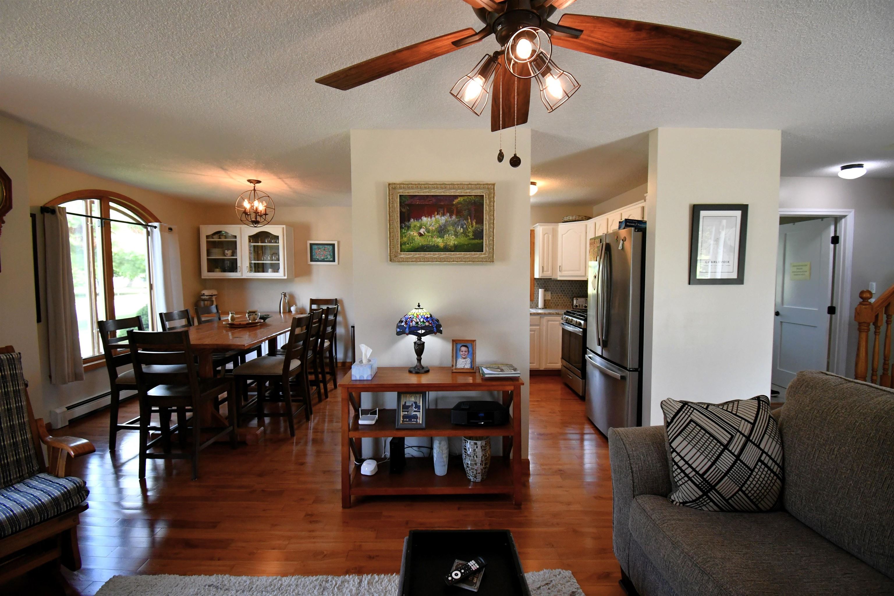 206 W Carpenter Street