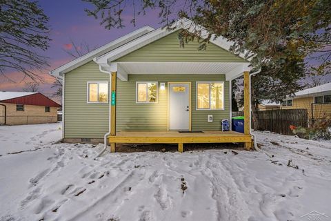 308 High Street Bay City City MI 48708