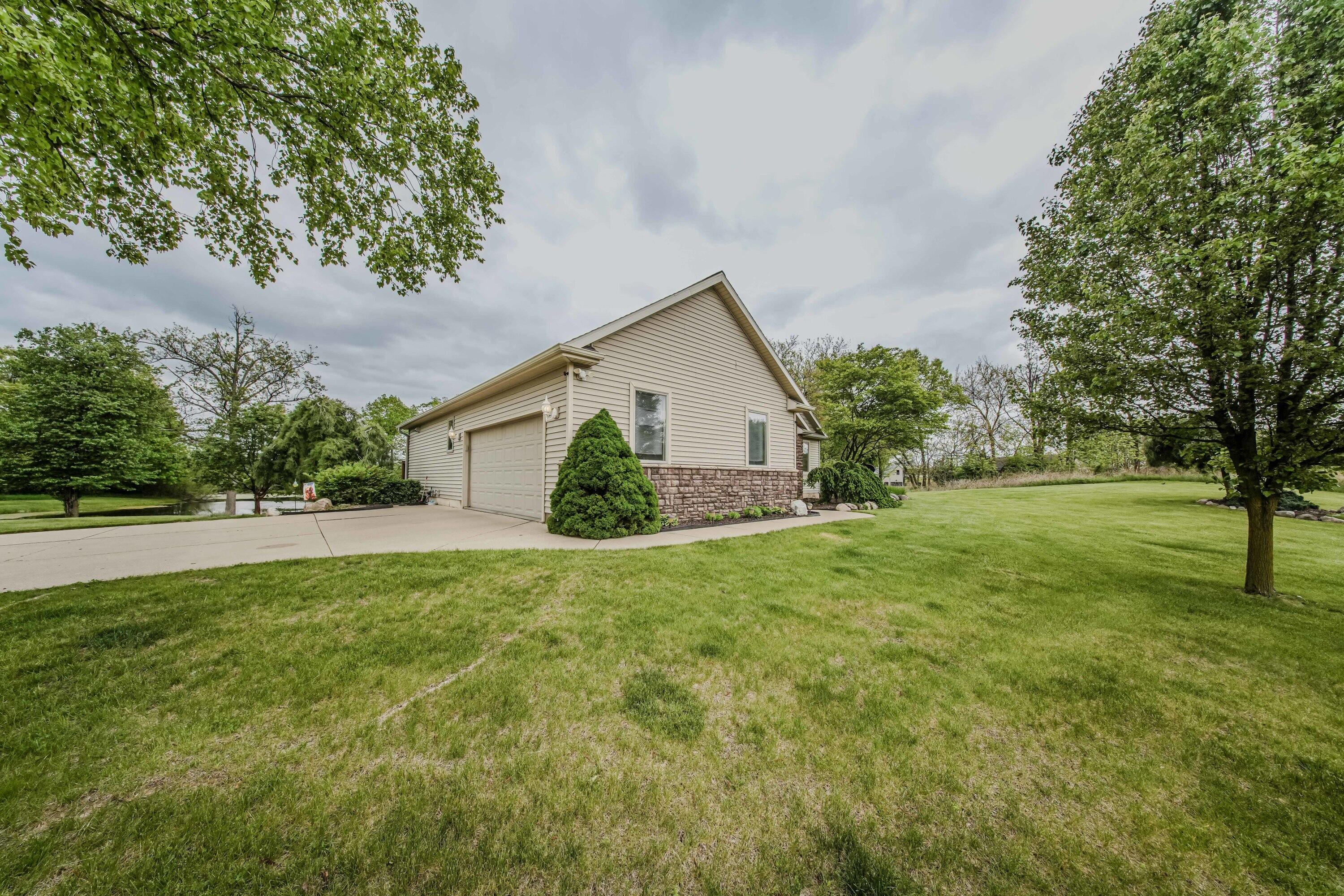 2210 Lindsey Road