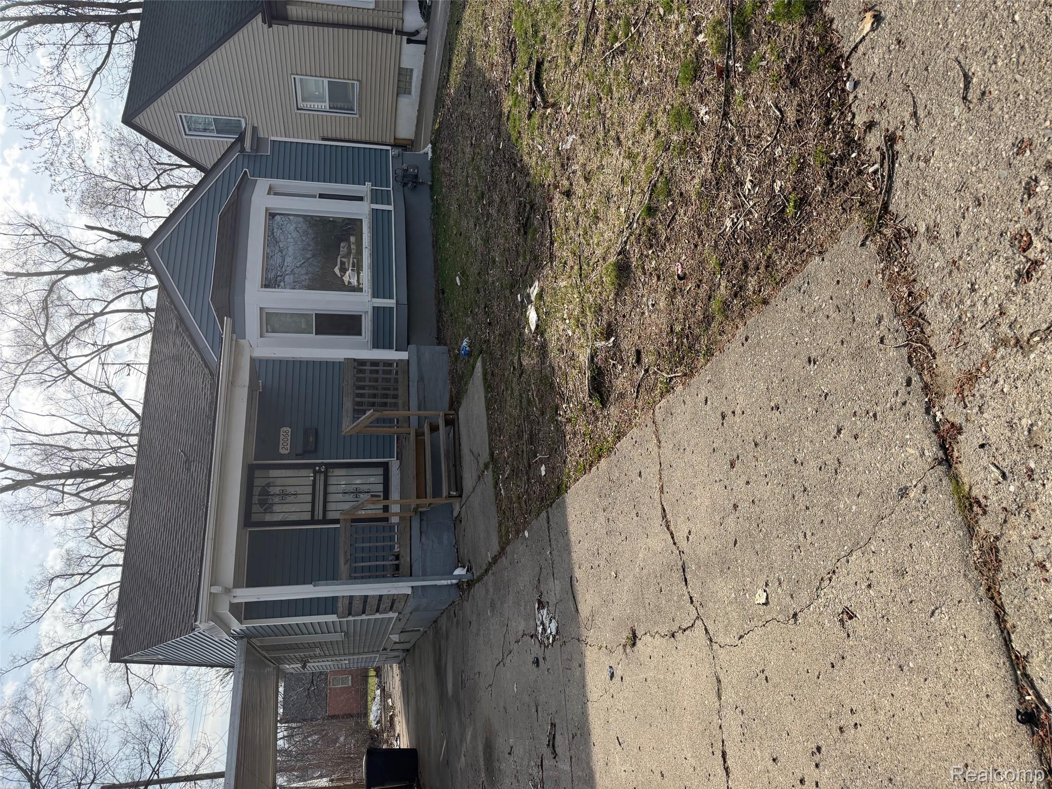 20068 Lindsay Street