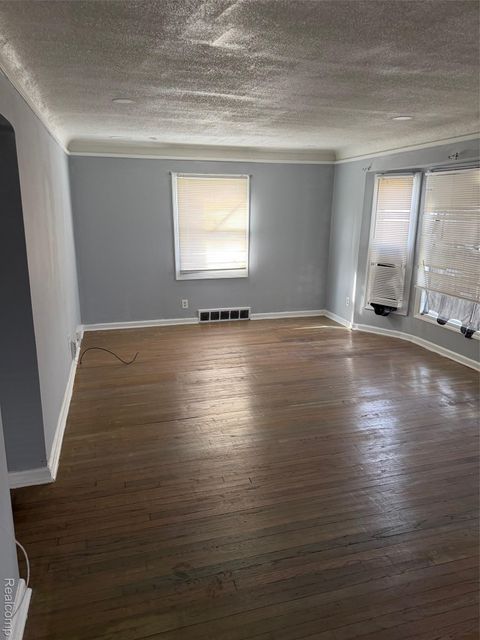 Tiny photo for 20068 Lindsay Street, Detroit City, MI 48235 (MLS # 20261020368)