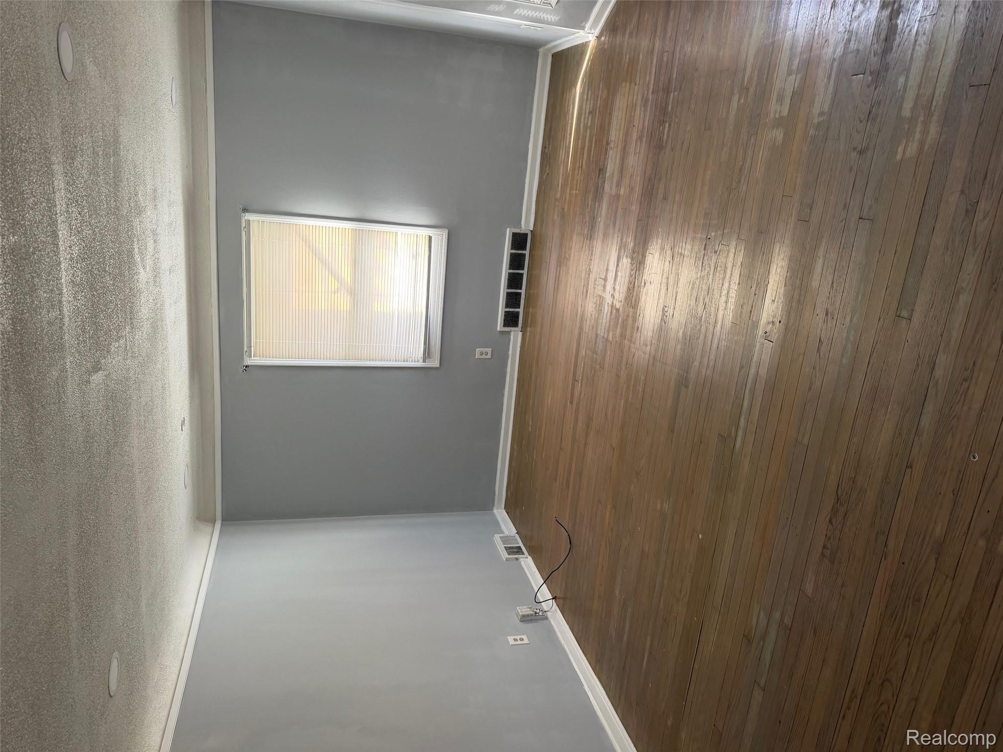 20068 Lindsay Street