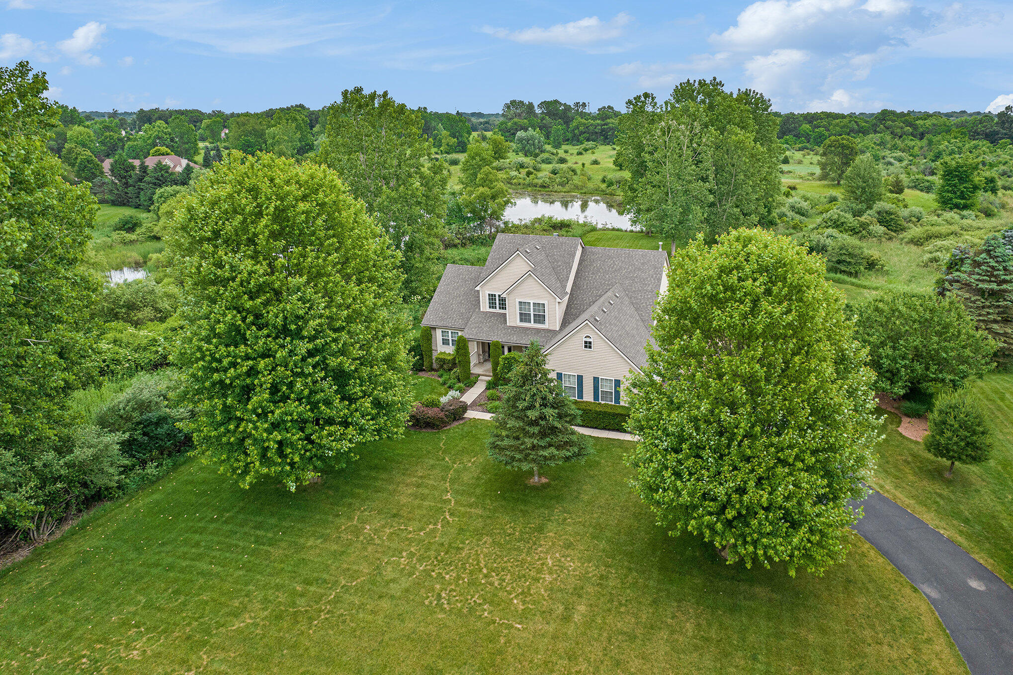 2762 Island Hills Drive