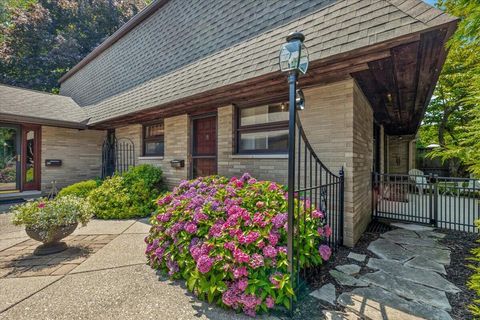 2727 S Lakeshore Drive G27 Shoreham Village MI 49085