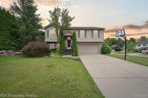 2738 Birchwood Drive Waterford Charter Township MI 48329