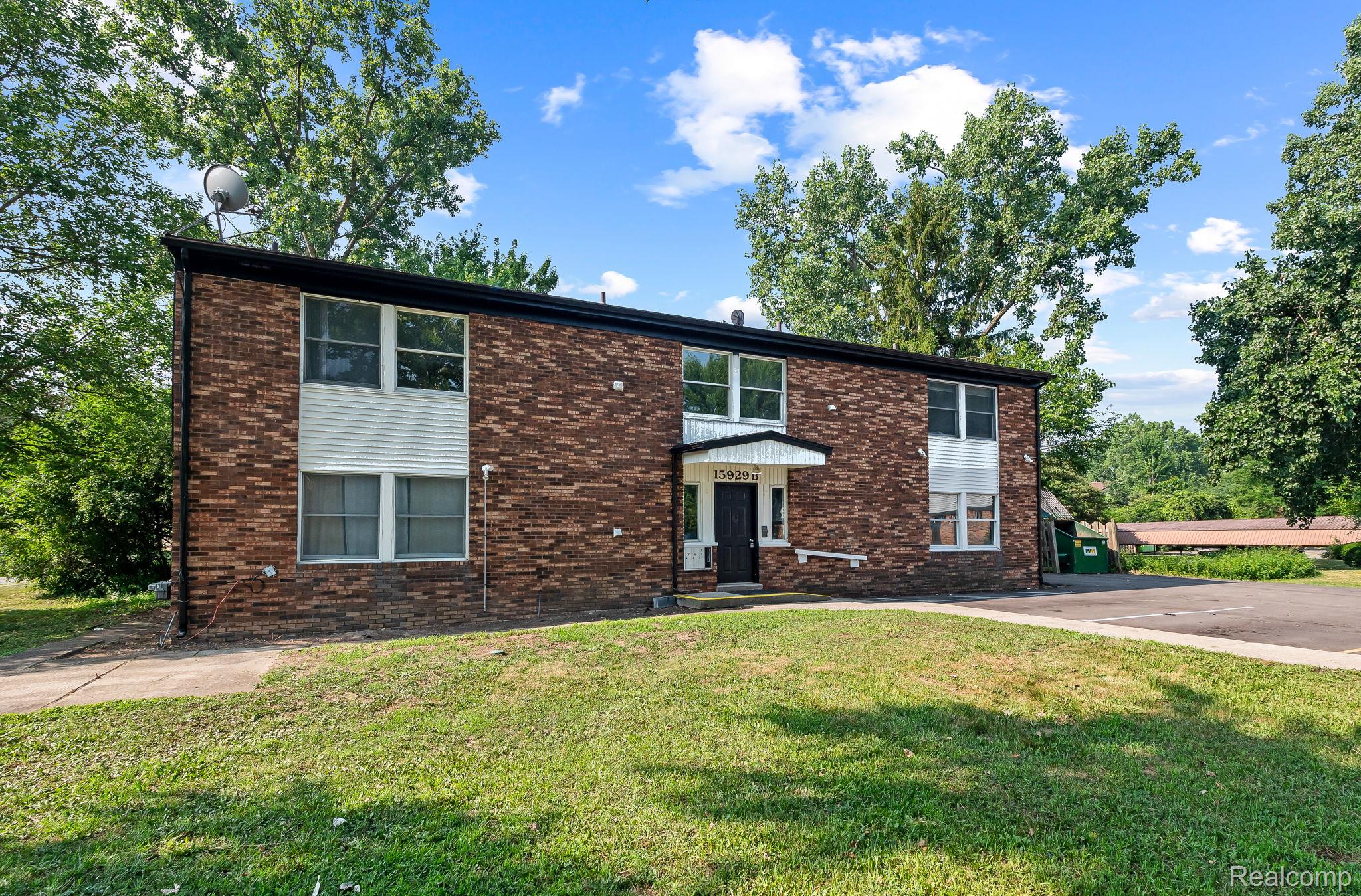15925 W 11 Mile Road
