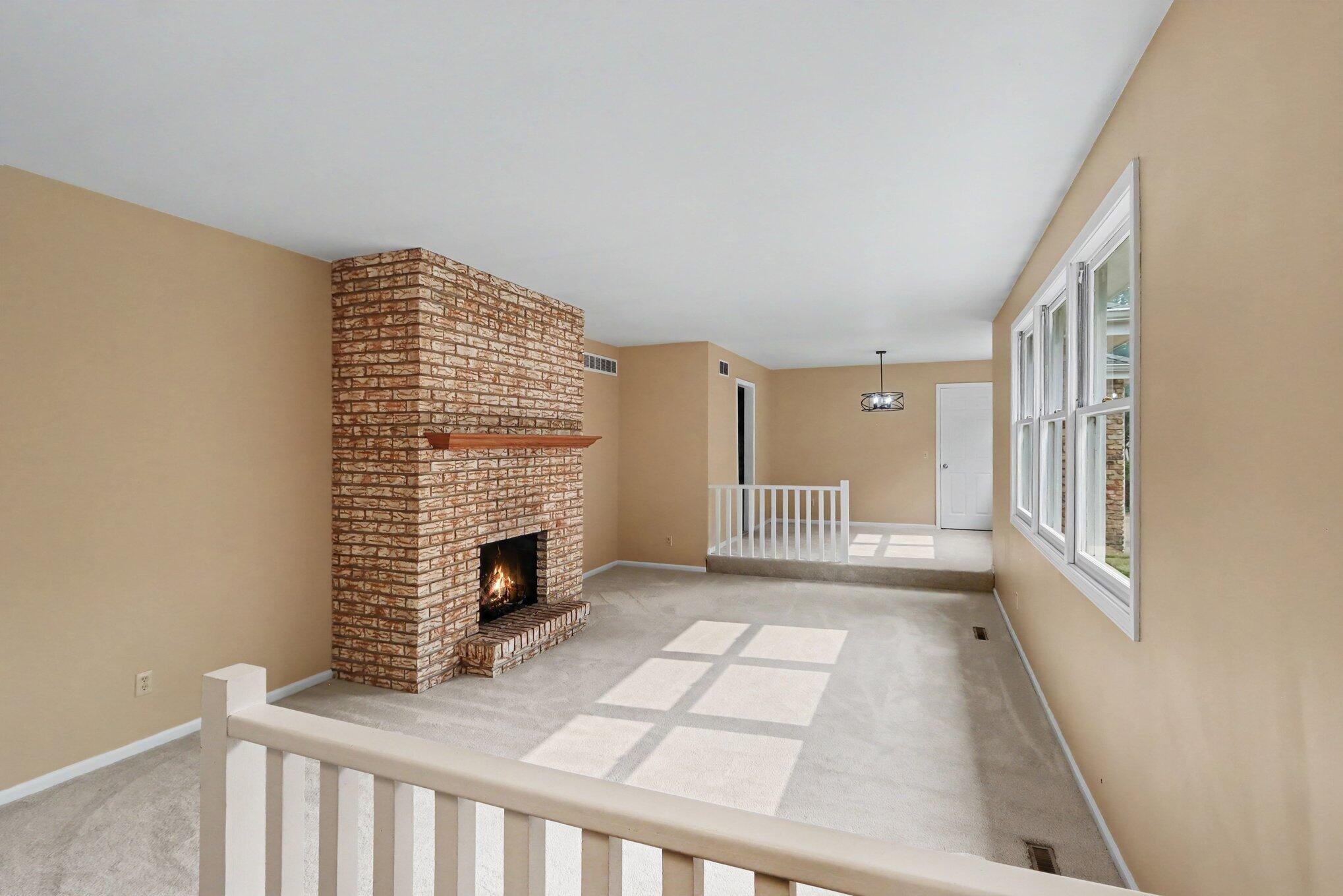 7611 Thrasher Ln