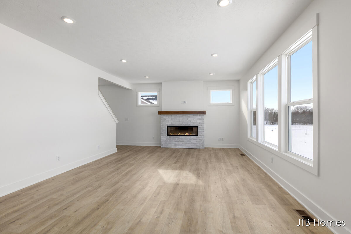 7105 Kettle Dale Avenue SE