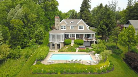 2634 Reeds Lake Court SE East Grand Rapids City MI 49506
