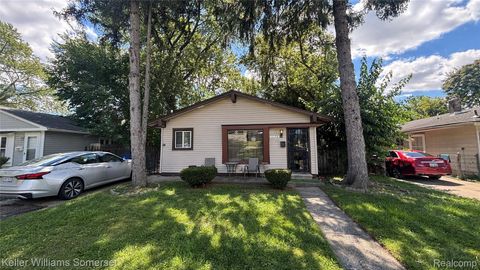 27017 Florence Street Inkster City MI 48141