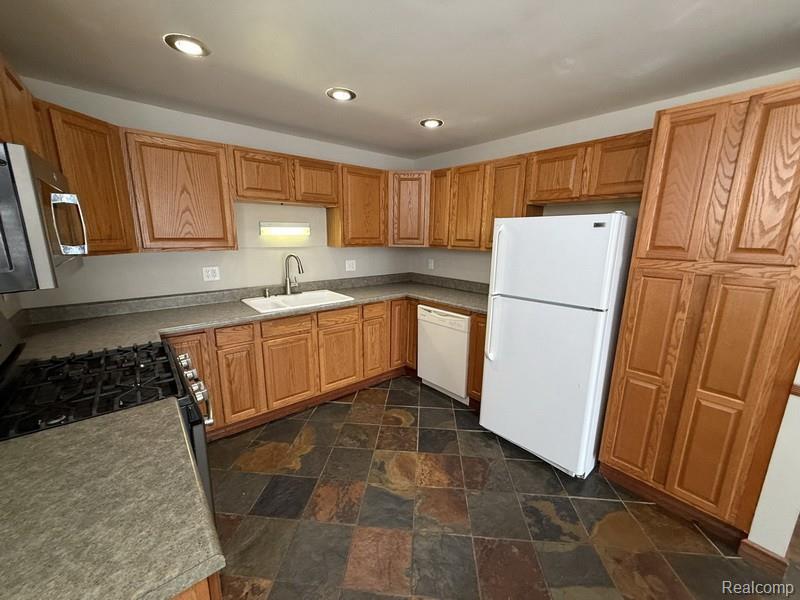 1611 Cass Lake Road