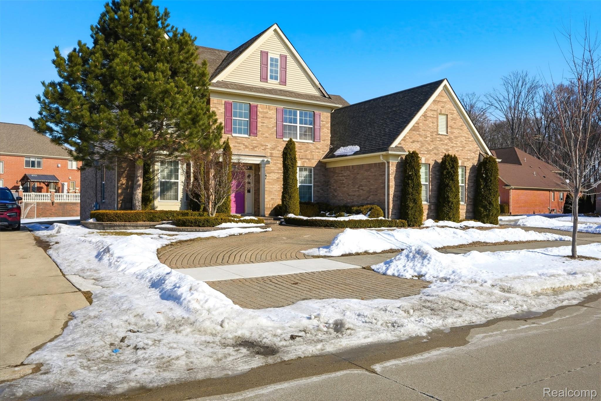 42575 Silverwood Drive