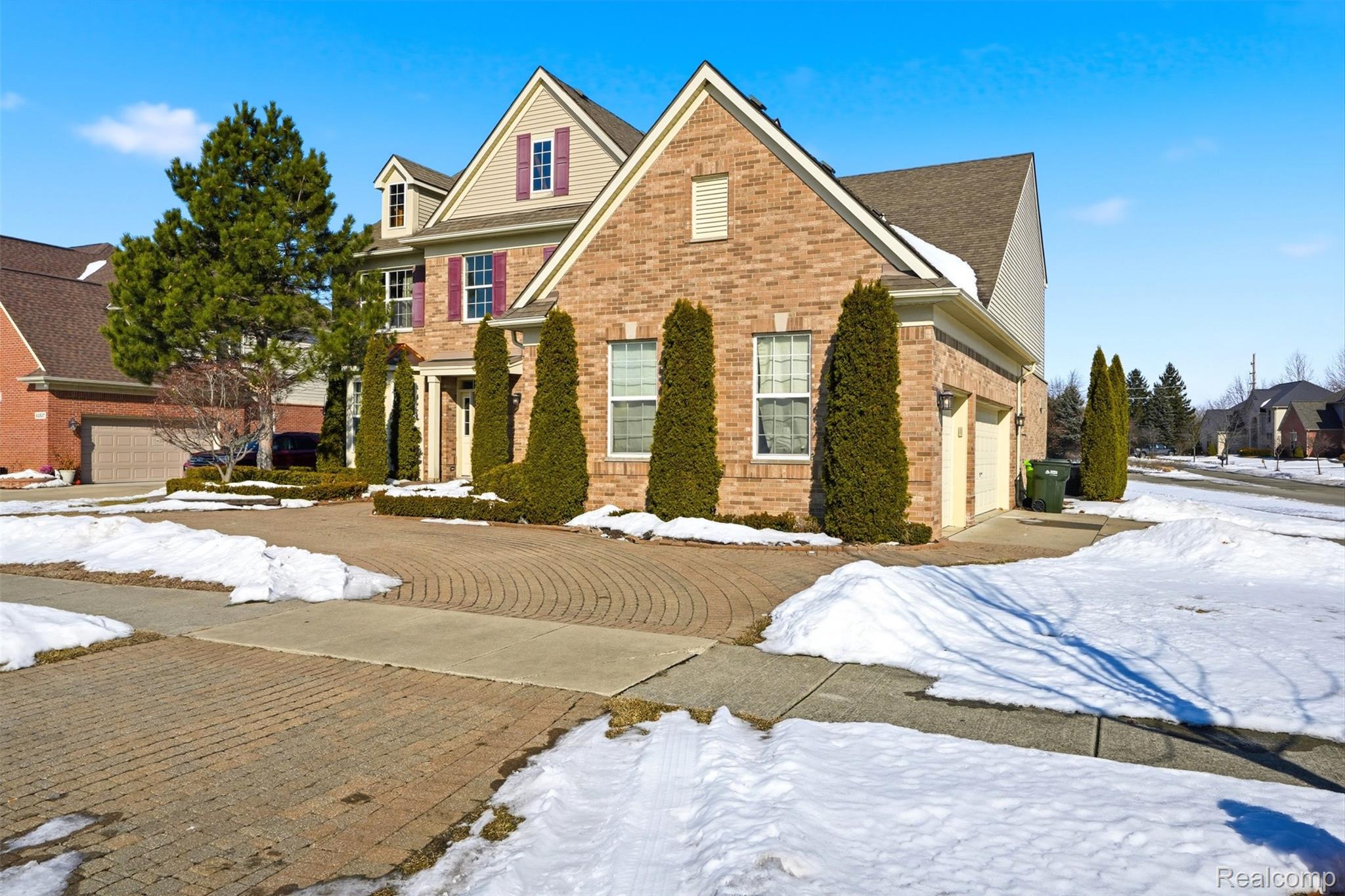 42575 Silverwood Drive