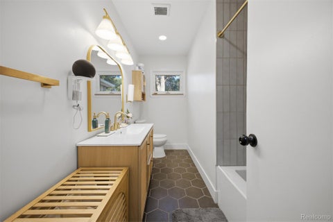 Tiny photo for 21840 Kenosha Street, Oak Park City, MI 48237 (MLS # 20261085132)