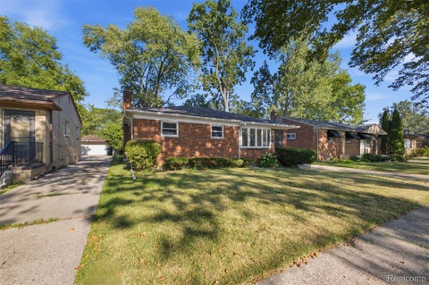 Tiny photo for 21840 Kenosha Street, Oak Park City, MI 48237 (MLS # 20261085132)