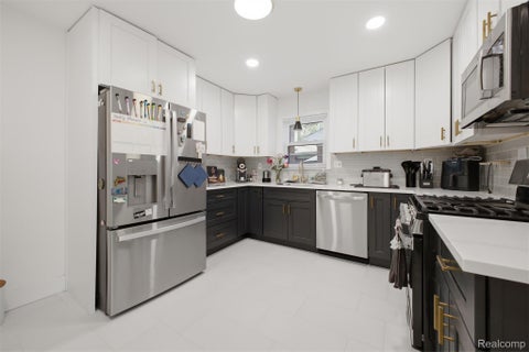 Tiny photo for 21840 Kenosha Street, Oak Park City, MI 48237 (MLS # 20261085132)