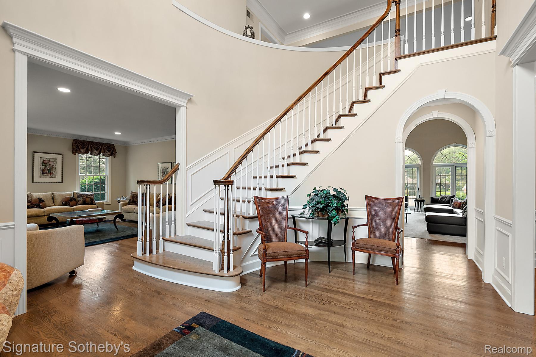 937 MITCHELL Court