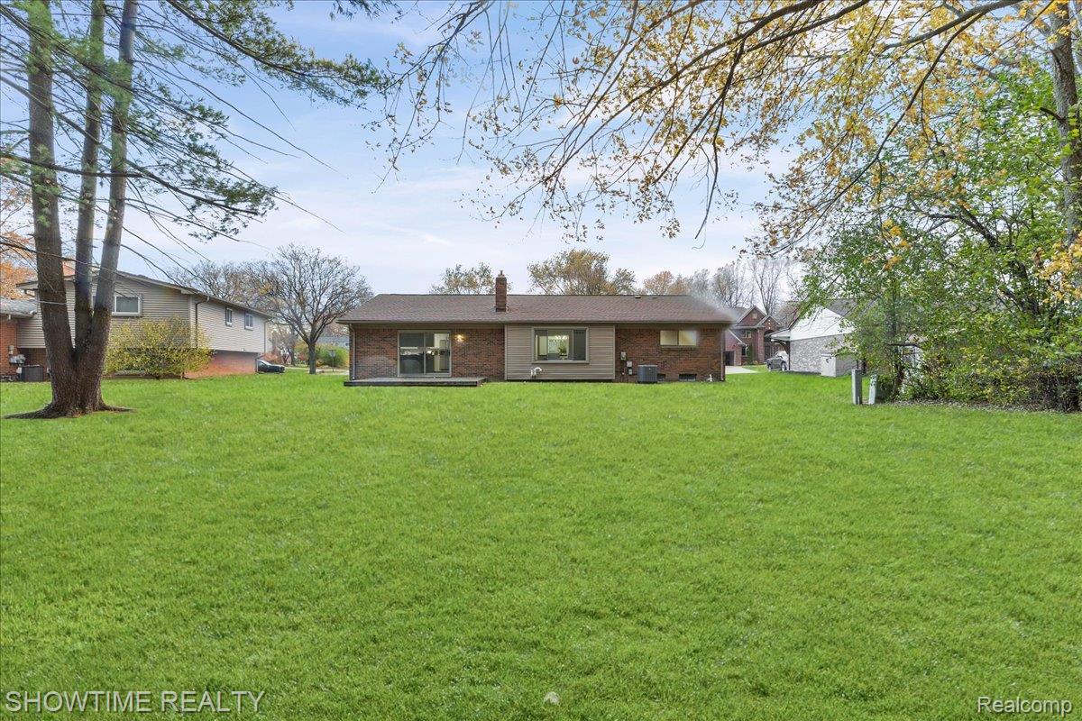 902 Longfellow Drive