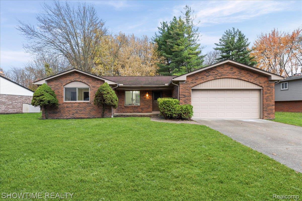 902 Longfellow Drive