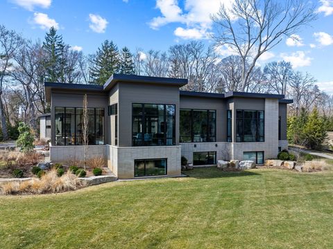 4890 Charing Cross Road Bloomfield Charter Township Oakland MI 48304