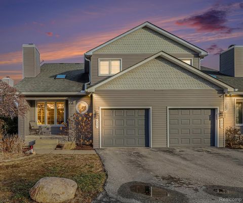 607 S Crooks Road Clawson City MI 48017