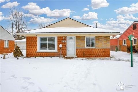 Photo of 9255 Syracuse Street, Taylor City, MI 48180 (MLS # 57050198972)