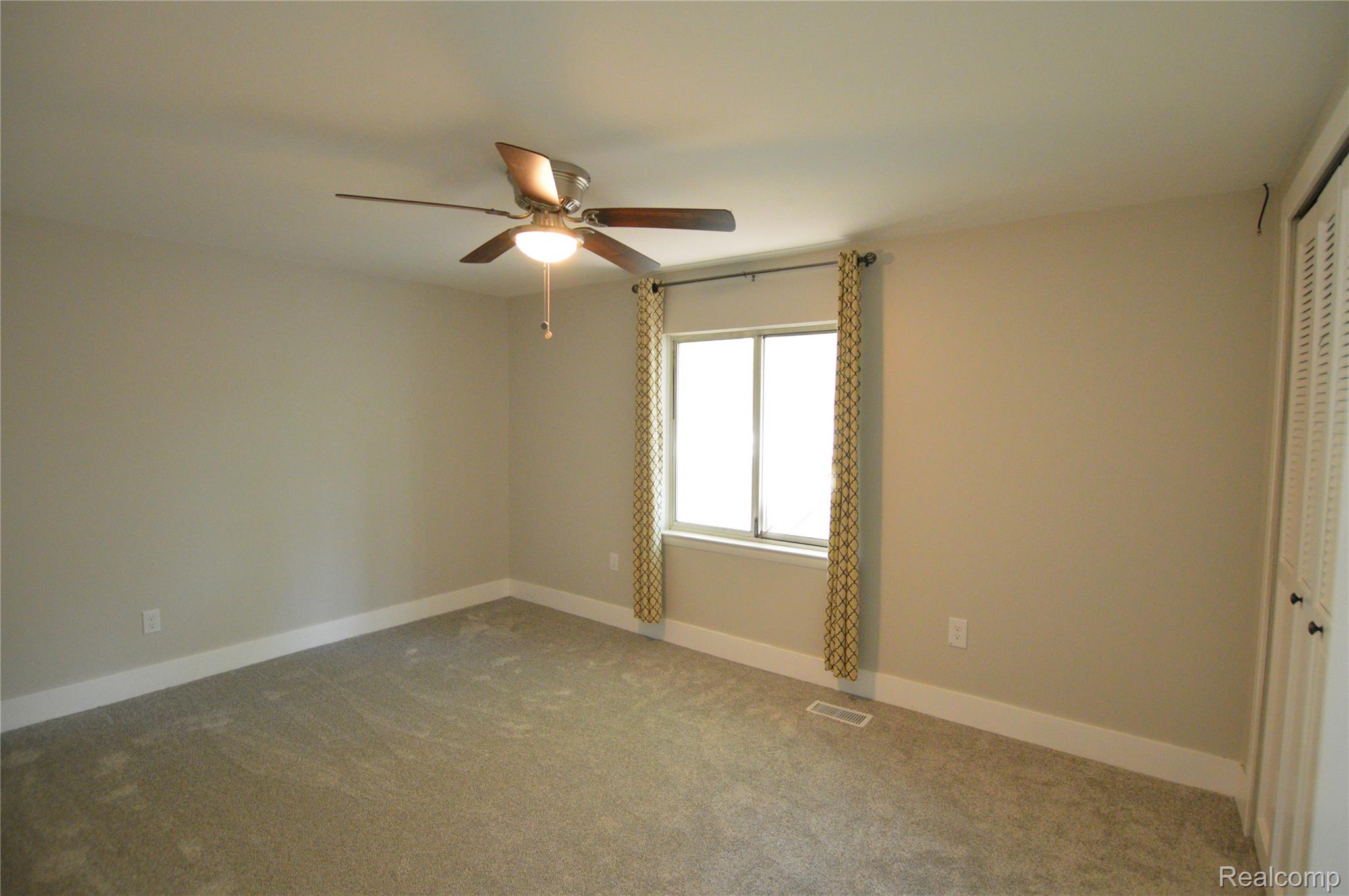 5200 Wishing Well Drive