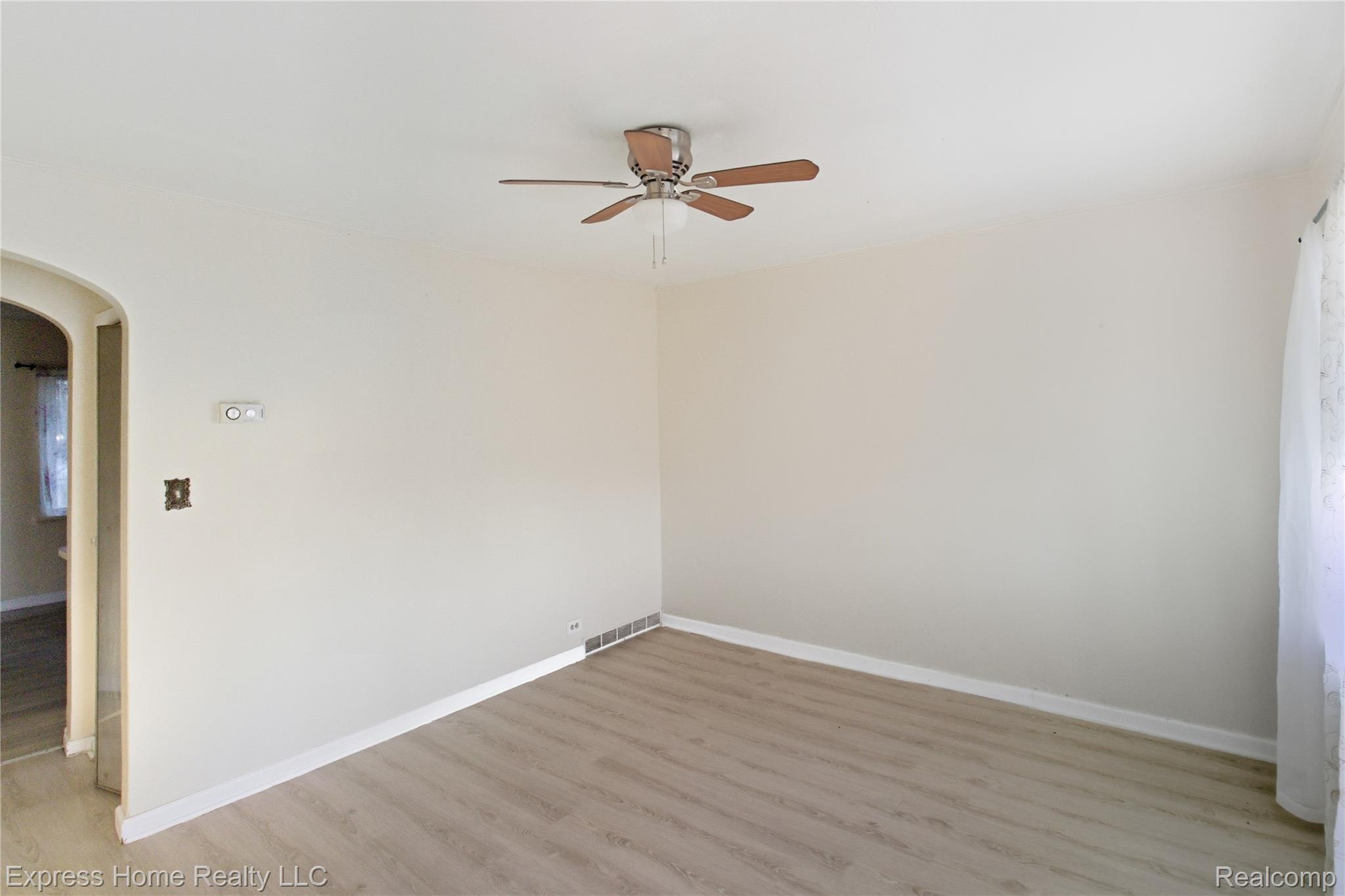 24932 Marigold Avenue