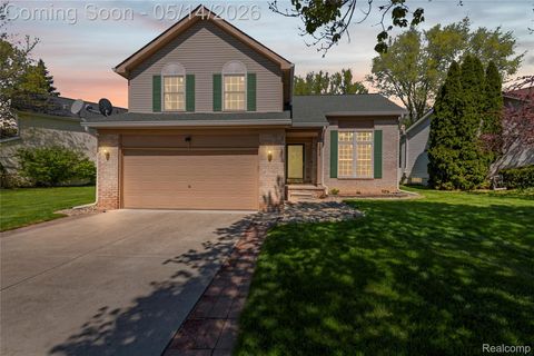 Photo of 3072 TALON Circle, Lake Orion Village, MI 48360 (MLS # 20261032986)
