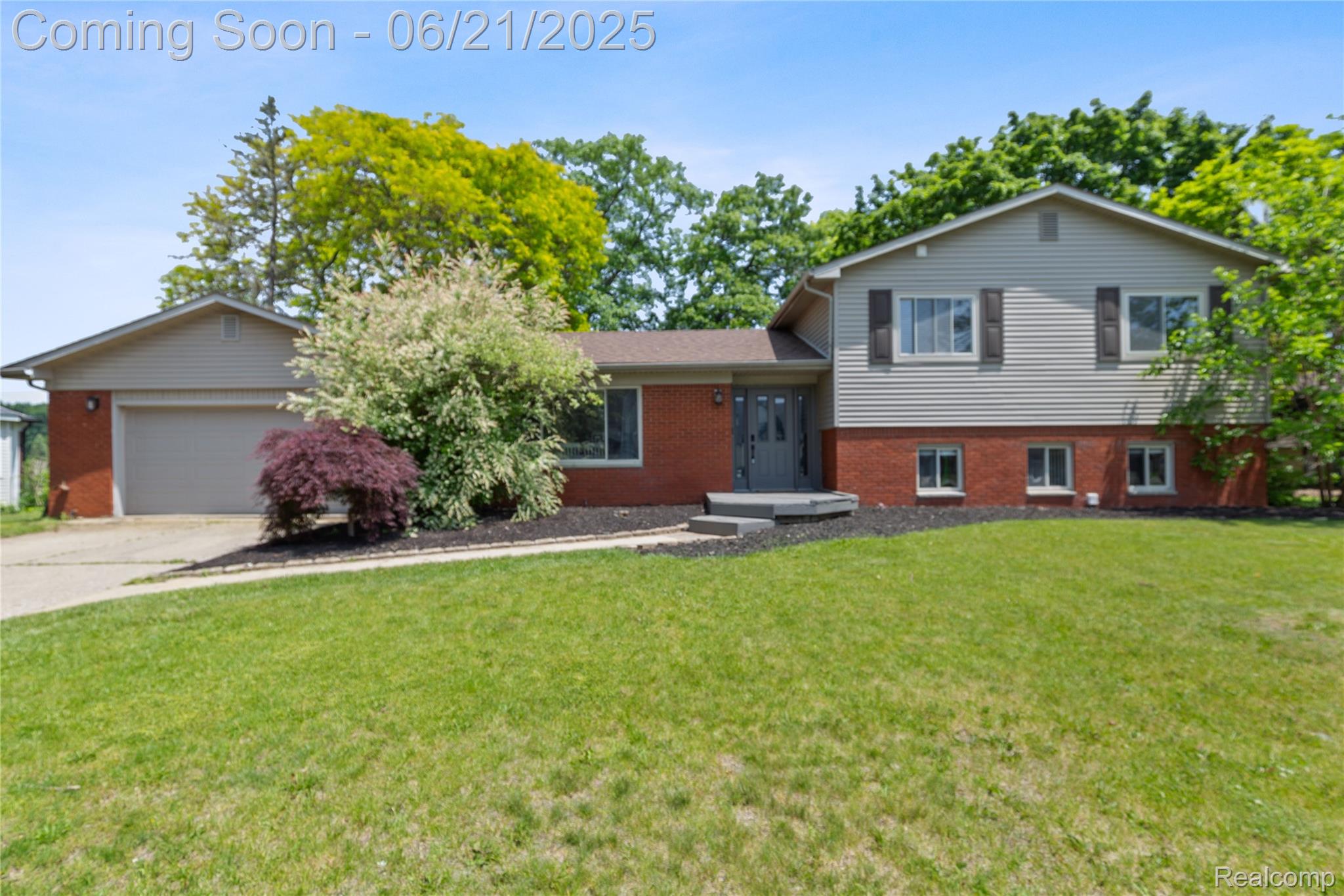 527 Tanview Drive