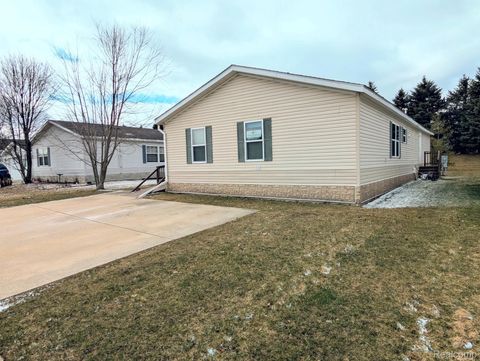 7 Brookfield Swartz Creek City MI 48473