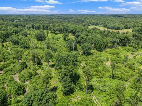 2714 E Hawley Road Eden Township MI 49405