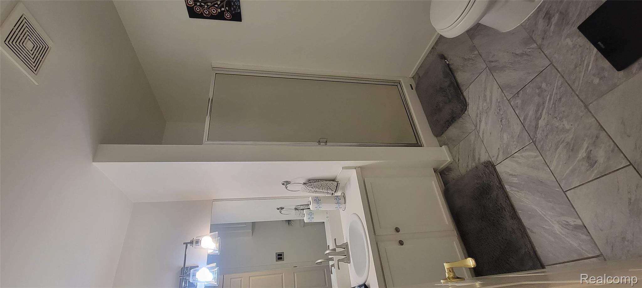 Grand Blanc City, Michigan 48439, United States, 3 Bedrooms Bedrooms, ,3 BathroomsBathrooms,Residential,Active,203576