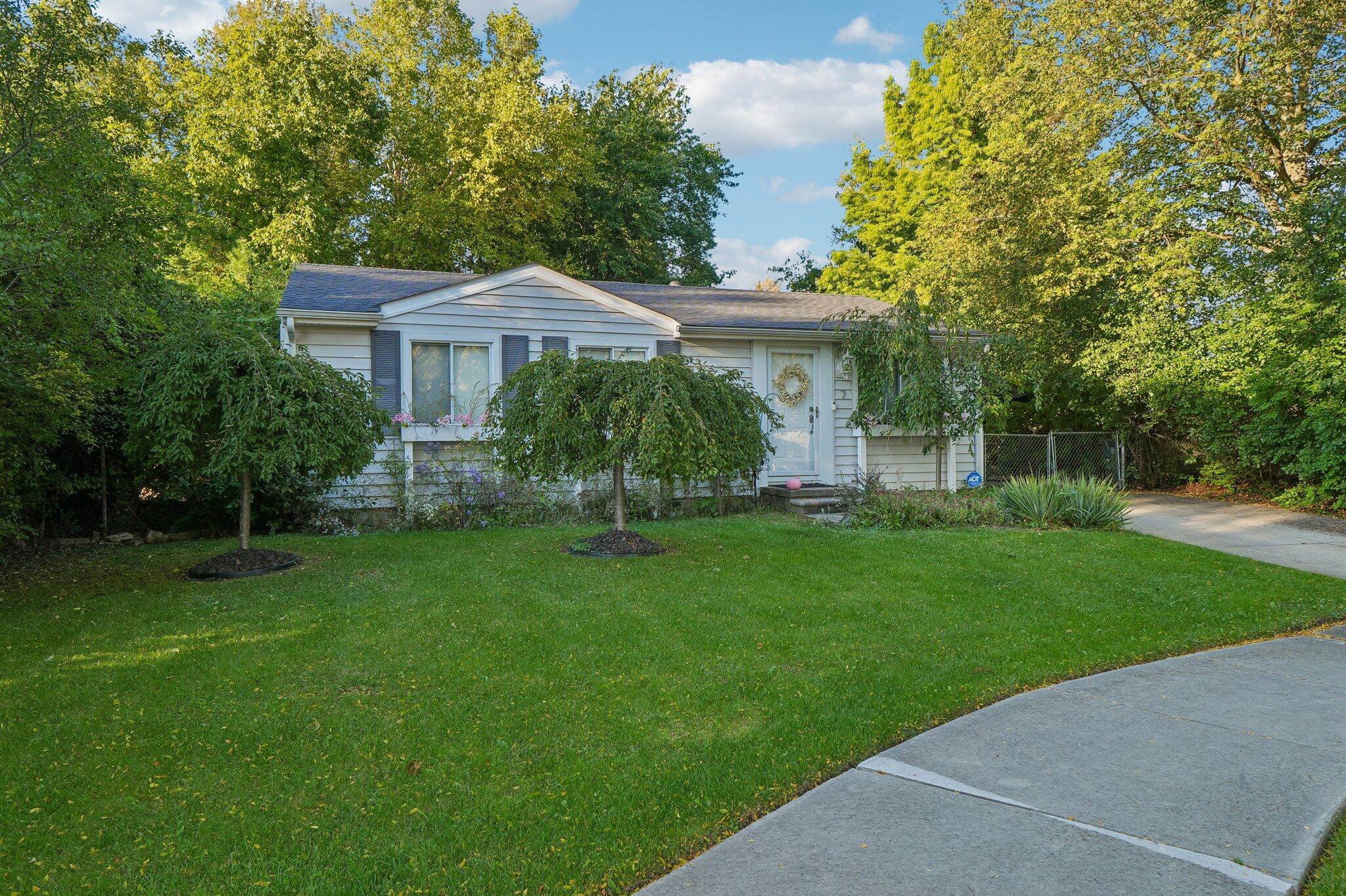 7 Burlingame Court