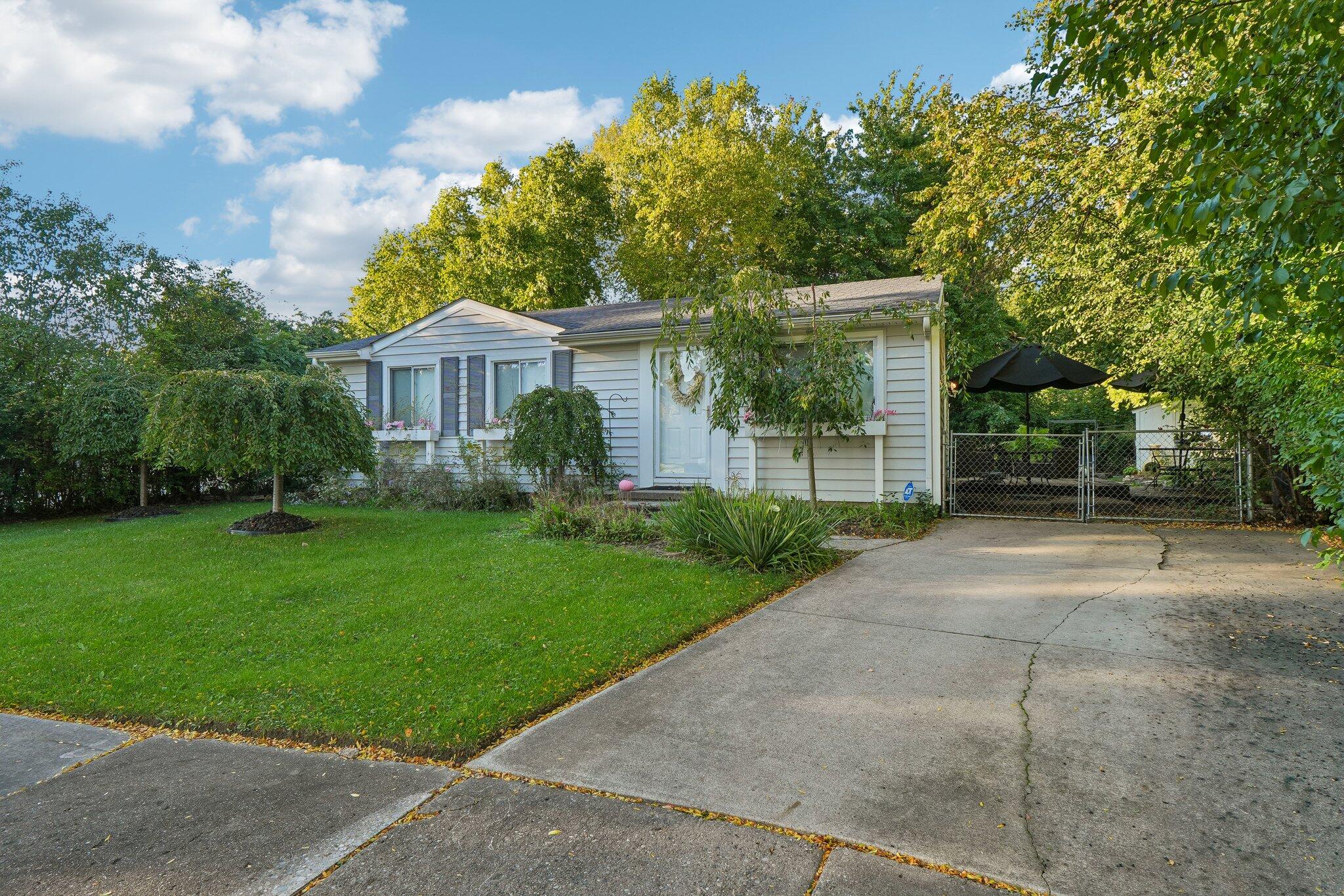 7 Burlingame Court