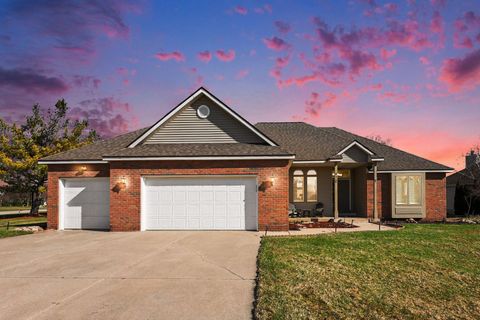 Photo of 938 Mid Bluff Drive, Zeeland Charter Township, MI 49464 (MLS # 71026009715)