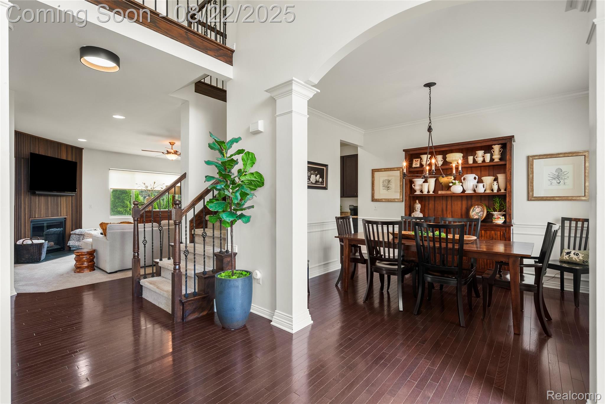 637 Edinburgh Circle