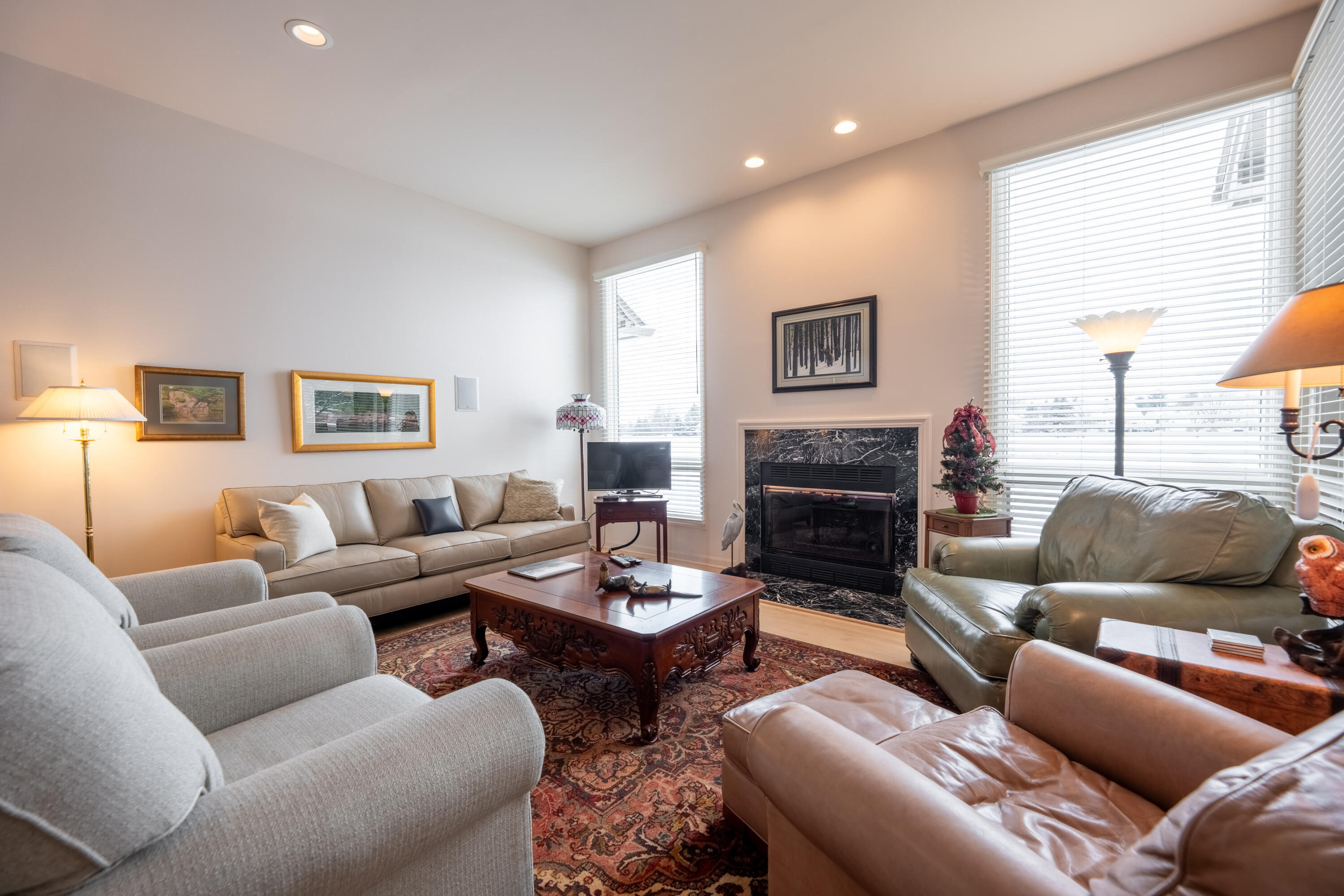 2222 Stonebridge Drive N