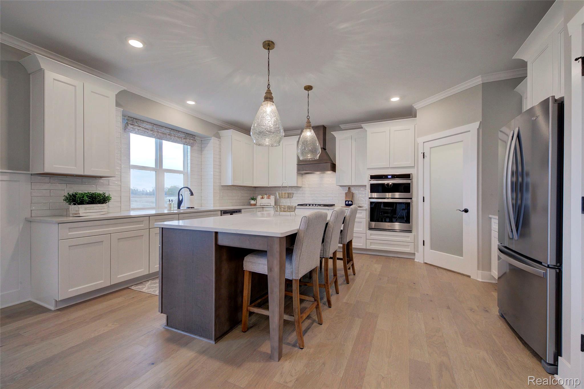 MOH 124 GAMBREL LANE Drive