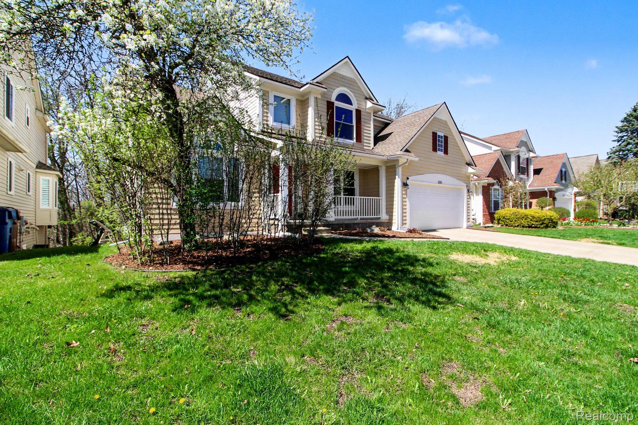 4880 S Ridgeside Circle