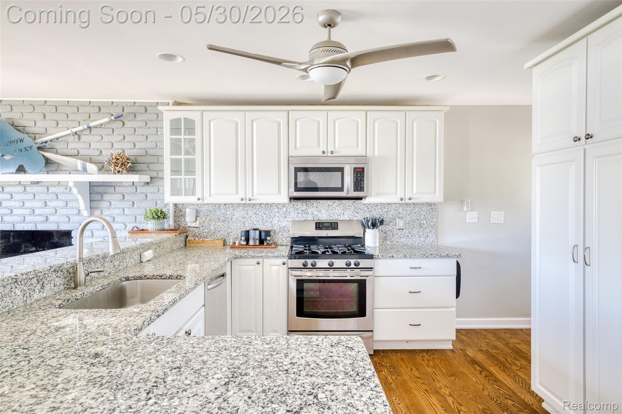 10094 Elizabeth Lake Road